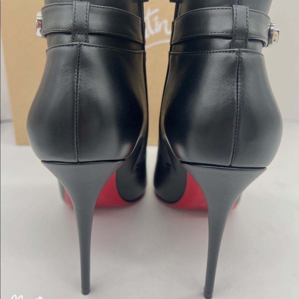 louboutin so kate 100